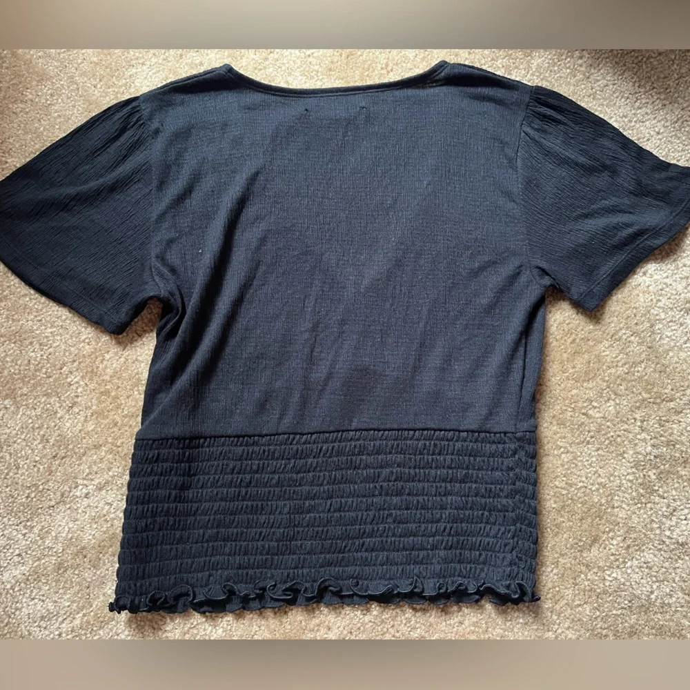 Abercrombie & Fitch knit top - Picture 2 of 3